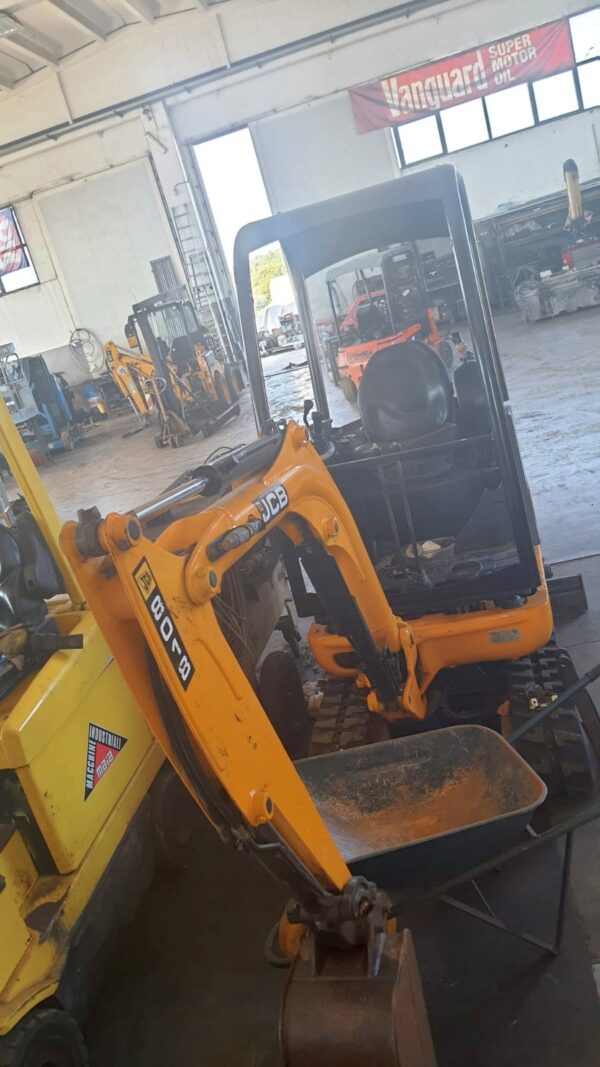 JCB 8018 - ANNO 2010 - immagine 5