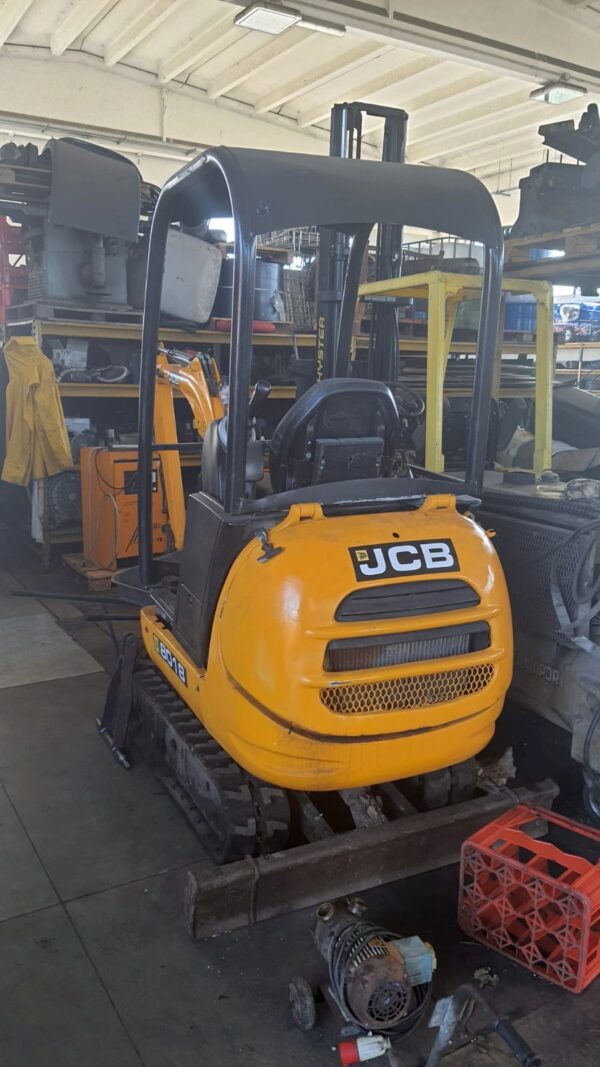JCB 8018 - ANNO 2010